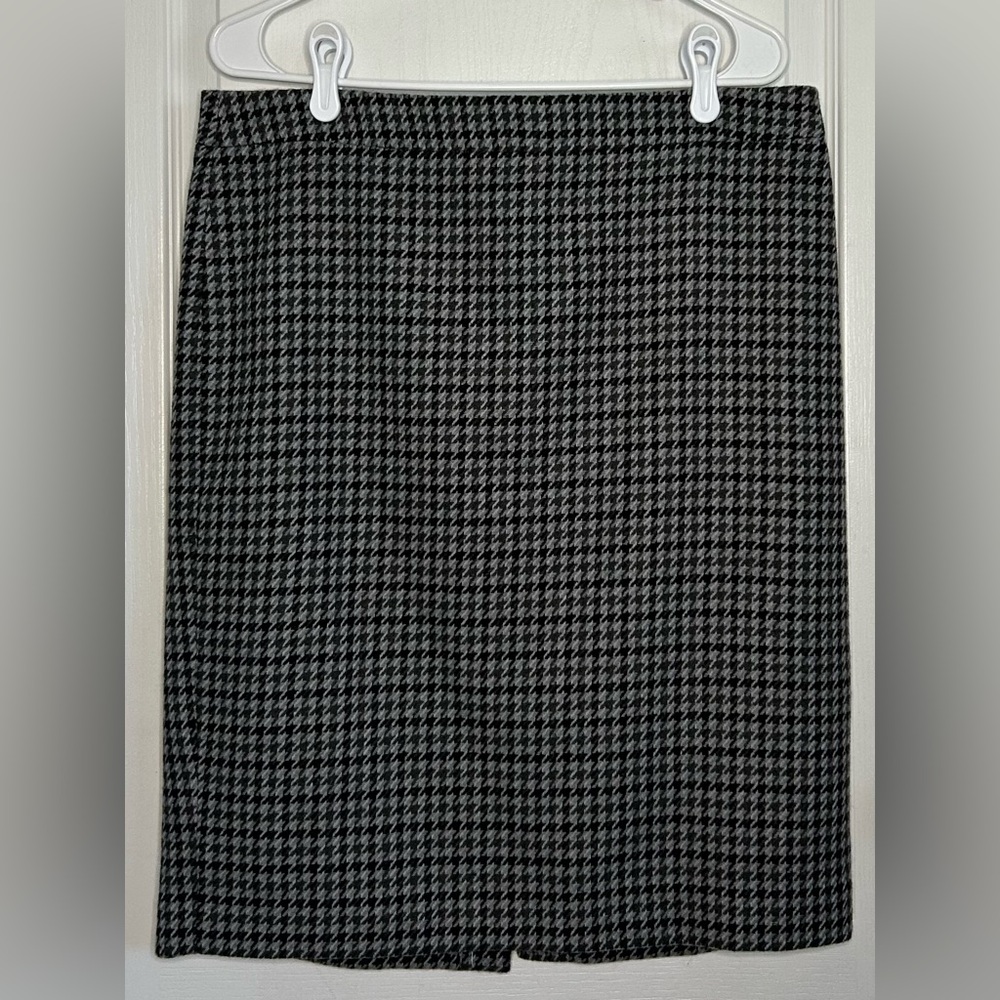 J Crew 12 Houndstooth Pencil Skirt Black Charcoal Wool Dark Academia Old Money